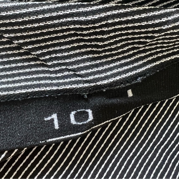 Lululemon Black and White Striped Swiftly Tech Short Sleeve tee - Picture 5 of 5